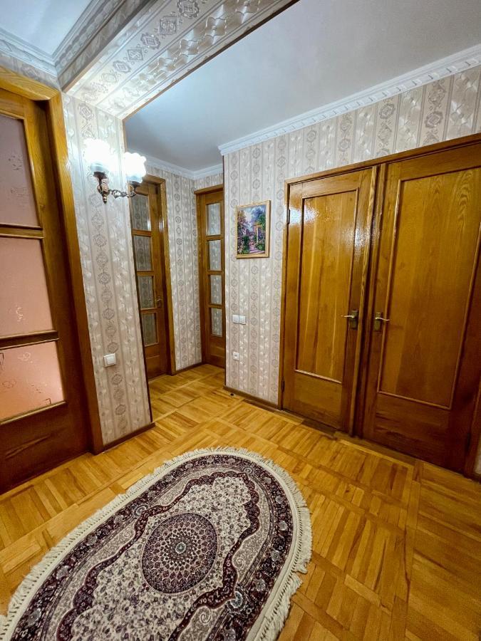 Classic C1 Apartment In The Center With 4 Rooms Tashkent Exterior photo