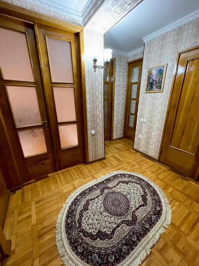 Classic C1 Apartment In The Center With 4 Rooms Tashkent Exterior photo